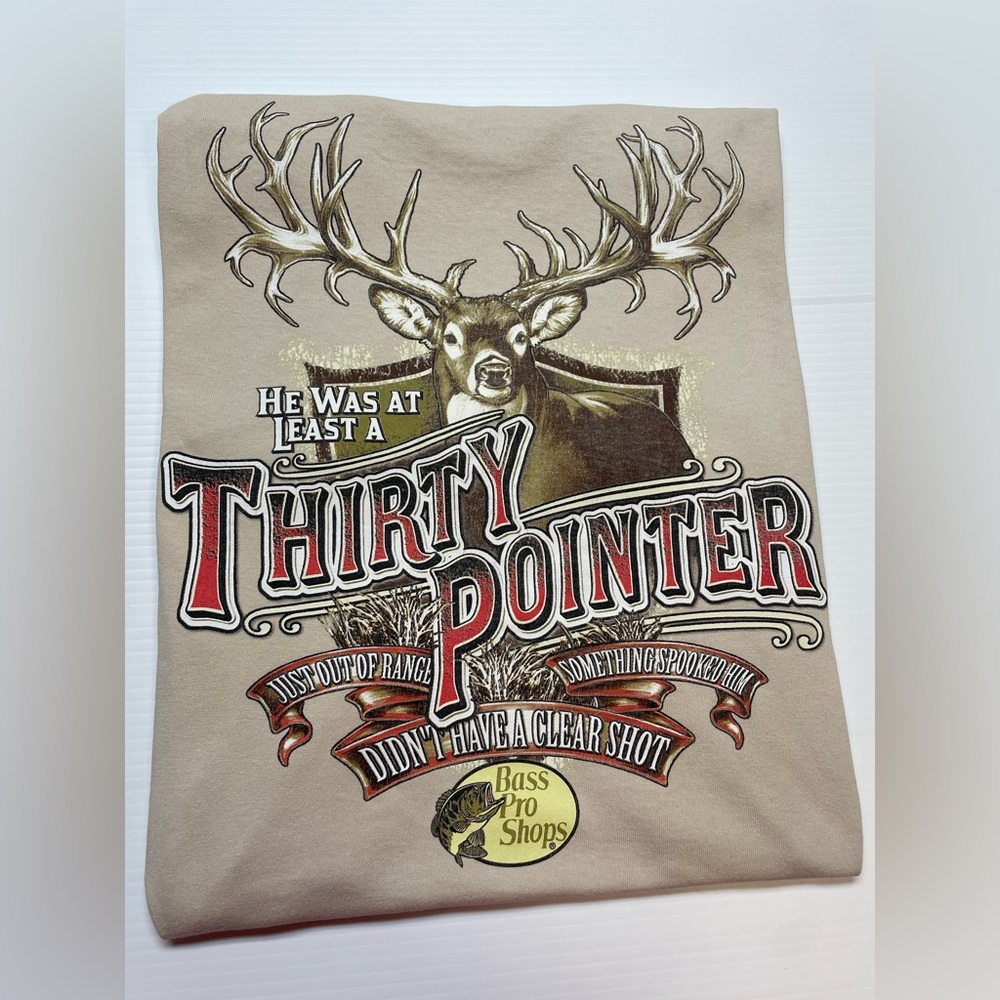 Bass Pro Shops Thirty Pointer Deer Tee Size L